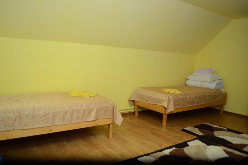 Hotel Ersa Panzio Bisericani  Zimmer foto