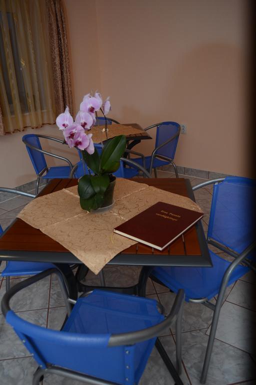 Hotel Ersa Panzio Bisericani  Zimmer foto